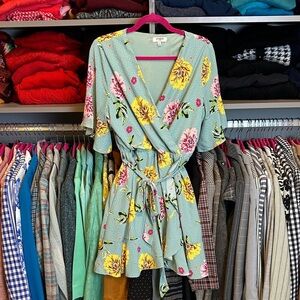 Umgee sage/pink/yellow floral short sleeve belted lined v neck dress size S